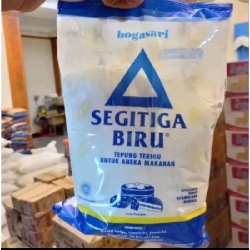 

TEPUNG TERIGU SEGITIGA BIRU 1KG