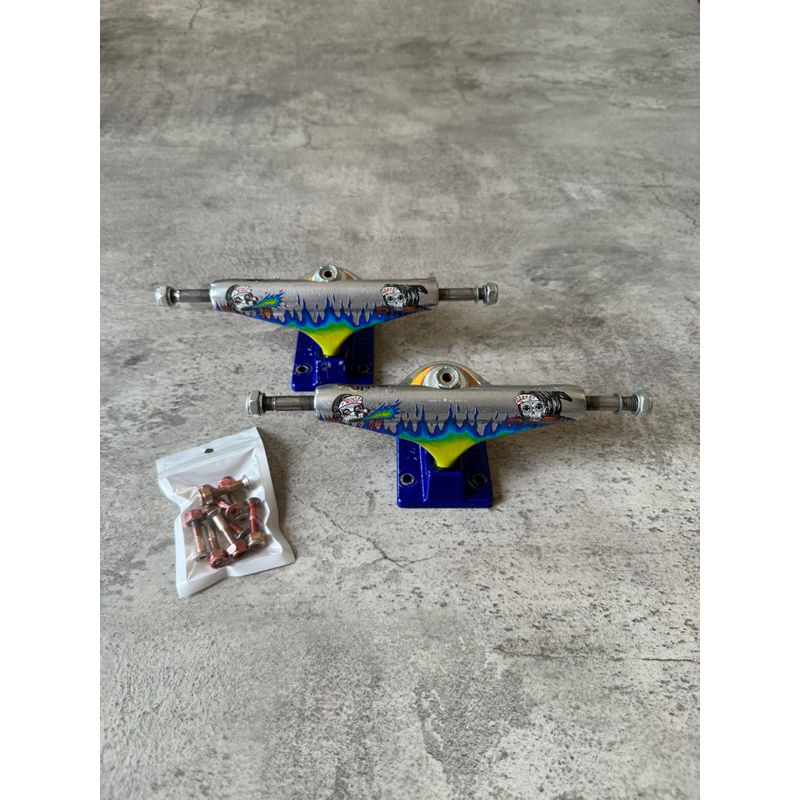 TRUCK ETAKS X GINDRING WASTE