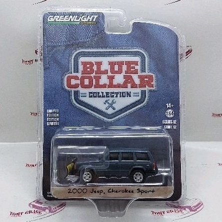 Greenlight Blue Collar 12 2000 Jeep Cherokee Sport