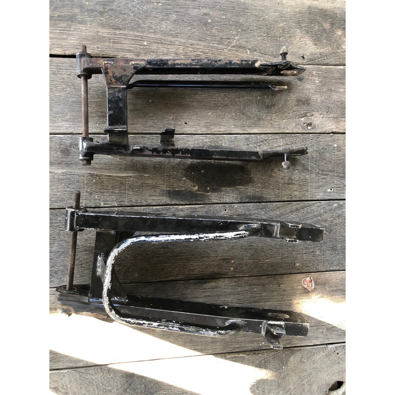 swing arm atau sasis RX king original dan supertrack
