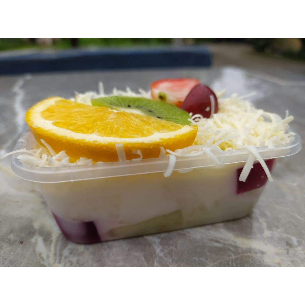 

FRESH!!No Mayo!! Salad Buah Ukuran 200 ML No Preservative