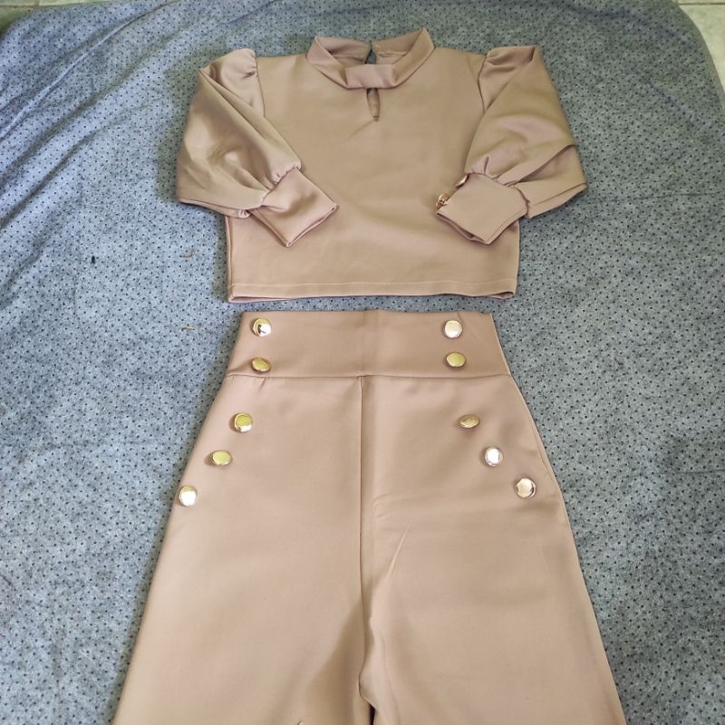 SW EXCLUSIVE SET CROP TOP & KULOT * SECOND