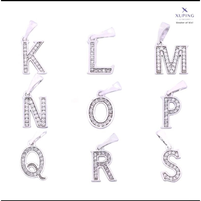 Liontin huruf emas putih xuping