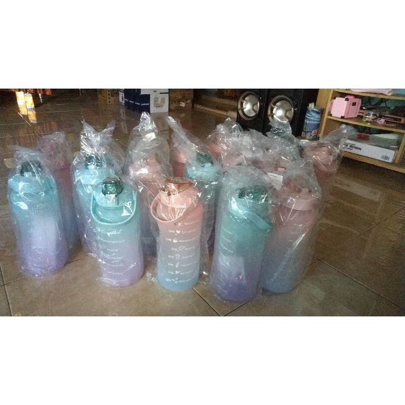 Botol minum motivasi 2 liter