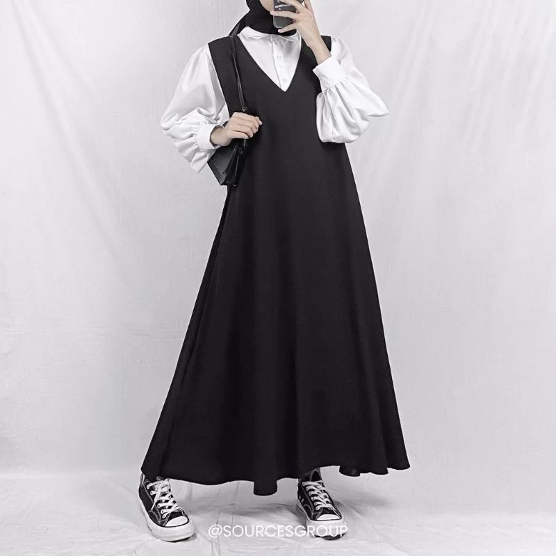 Overall Yubin Korea Midi Hitam
