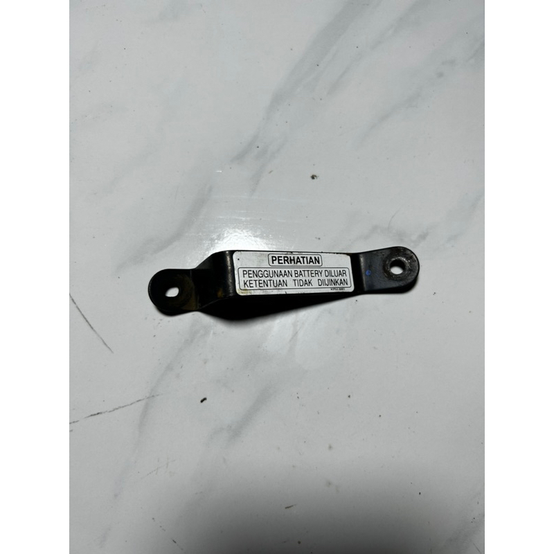 breket aki vario 125 old