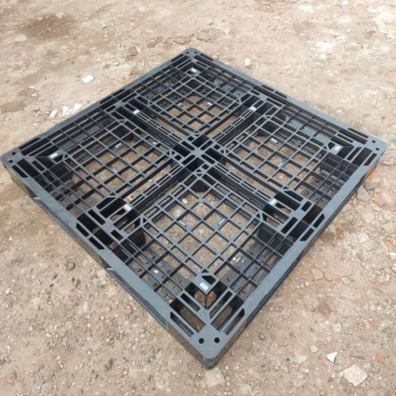 palet plastik standar bekas