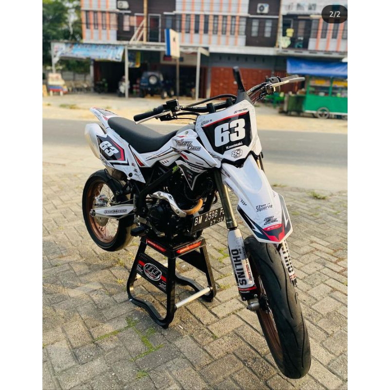 Decal sticker kawasaki dtracker putih hitam merah fullbody