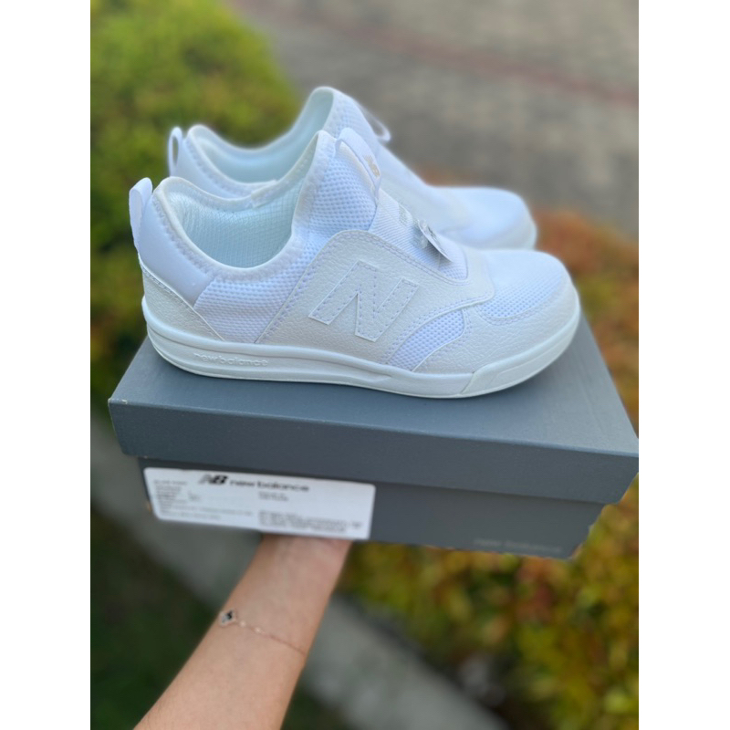 Sale 50% New Balance Kids 300 PT300WW1 Size 32.5