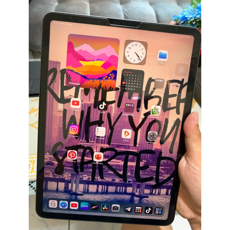 IPAD PRO GEN 5 M1 256 Gb + Apple Pencil Gen 2 (Bekas mulus) + Acc -+ 600K