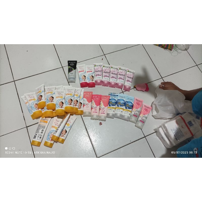 PONDS FACIAL FOAM 100 GRAM