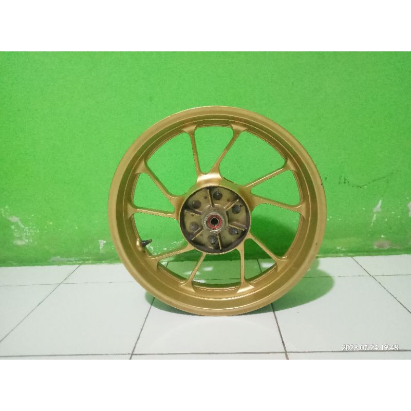 Velg belakang saja ori R15V3 (bekas pakai)