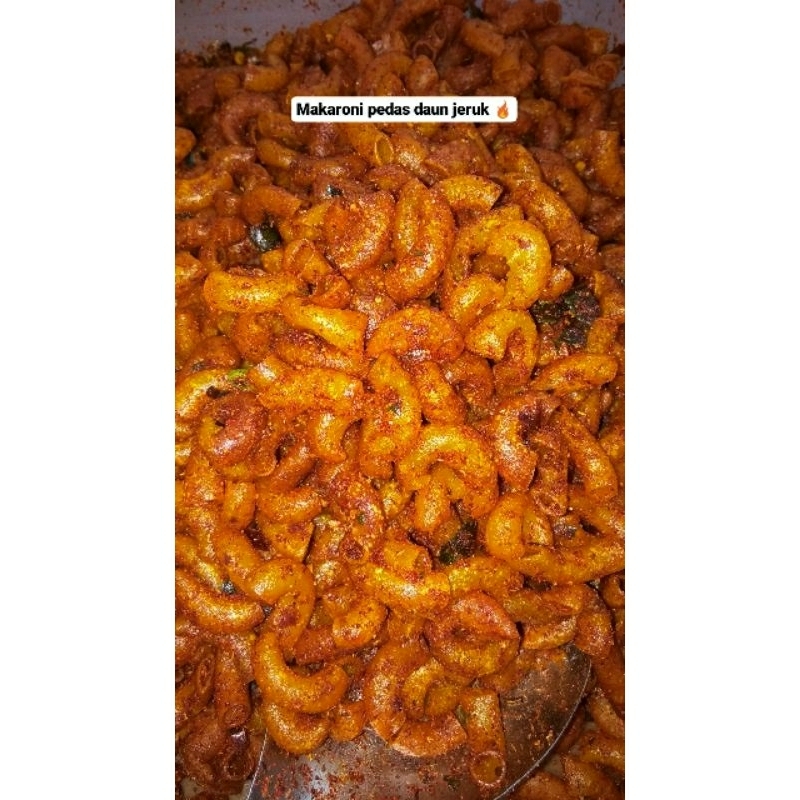 

MAKARONI BANTET PEDAS DAUN JERUK AM_CEMILAN KEMASAN 1 KG
