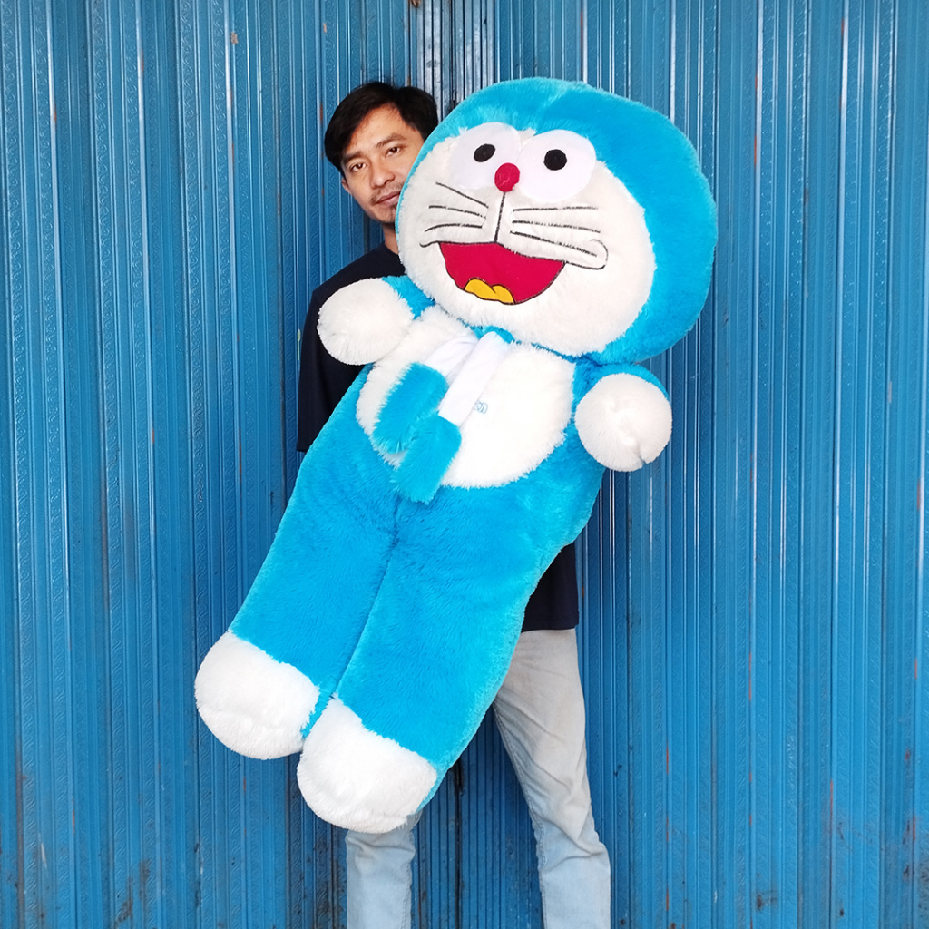 Boneka Doraemon Jumbo Syal Tinggi 1,2 Meter Bulu Rasfur Halus Isi Silikon Empuk