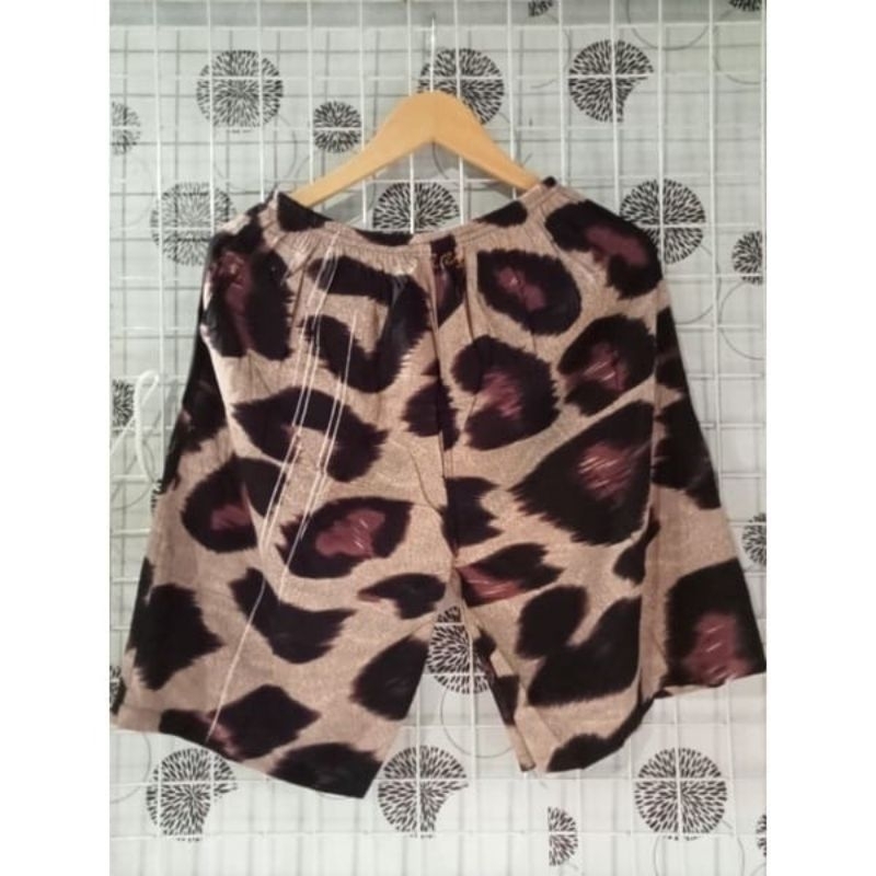 Celana pendek dewasa rayon rijek murah