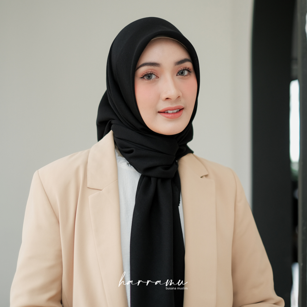 HARRAKU Hijab Voal Segiempat Polos Warna Hitam