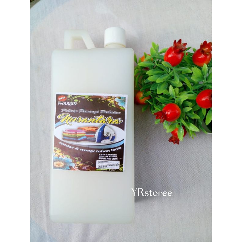 pewangi pakaian laundry 1 liter