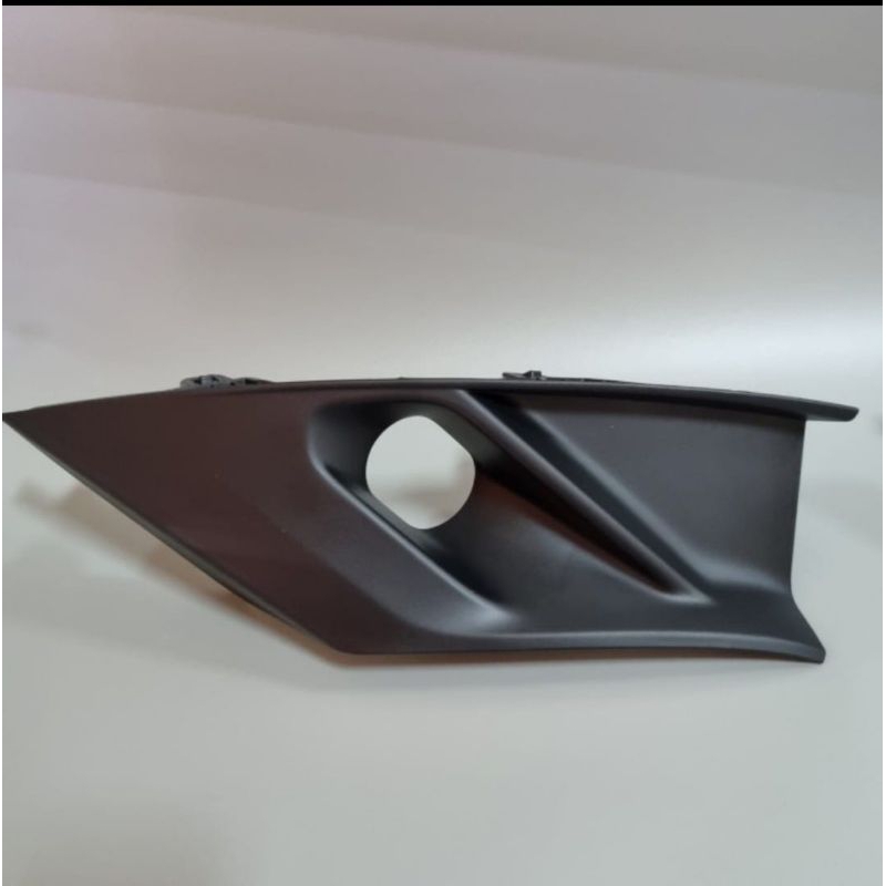 Cover Foglamp Innova Venturer facelift 2021-2022 original