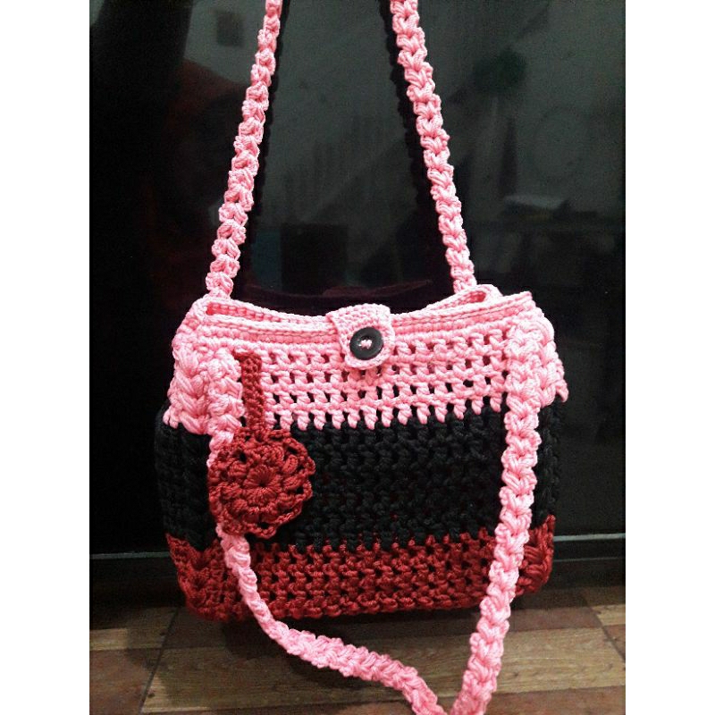 Tas Rajut handmade yang lagi viral / cantik