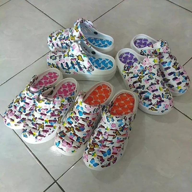 Sandal baim oricon motif kupu merk oriental anak Size 30-35 (grosir klik 6x)