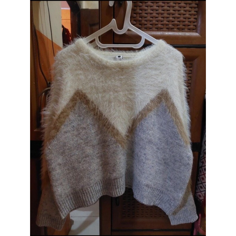 SWEATER RAJUT MIX FUZZY