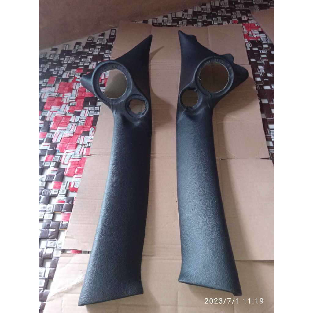 Pilar 3 Way old Toyota Yaris