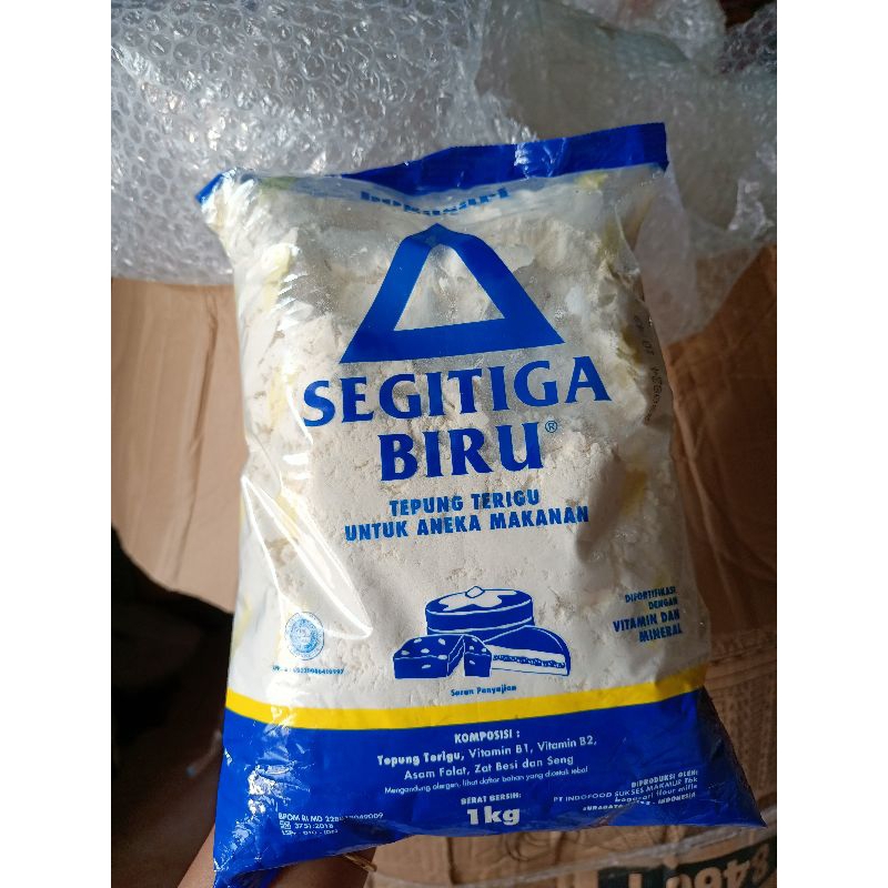 Tepung segitiga Biru kemasan 1kg