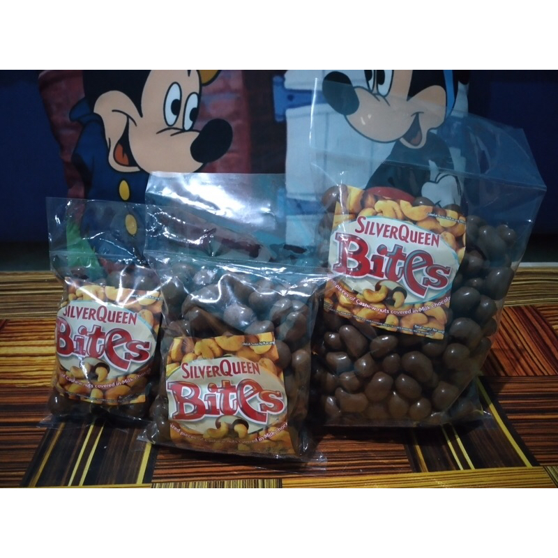 

Silverqueen bites Cashew. Coklat bogor . Coklat kiloan coklat pabrik. Produk original