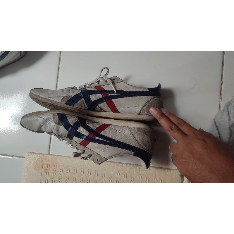 Onitsuka second