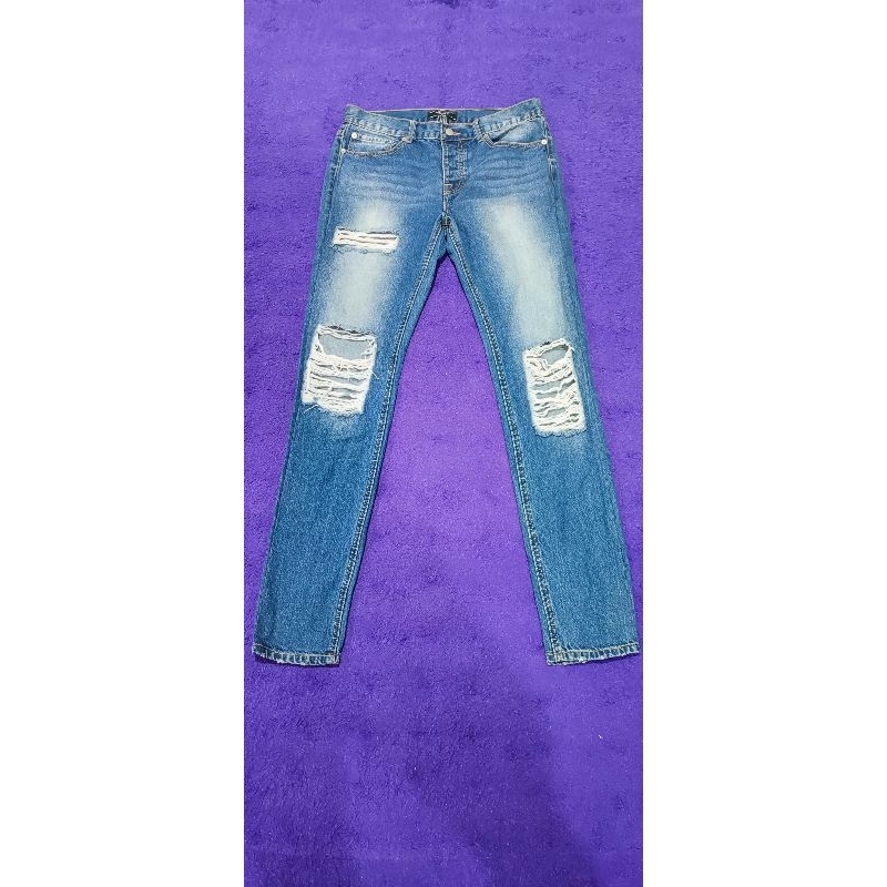 FOREVER 21 Men Indigo Blue Ripped Jeans (size 32)