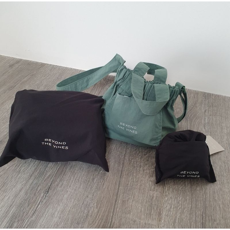 Preloved BEYND THE VNES (BTV) Dumpling Bag