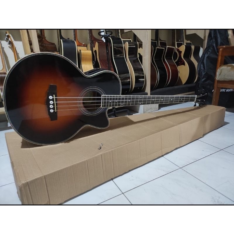 gitar akustik bass