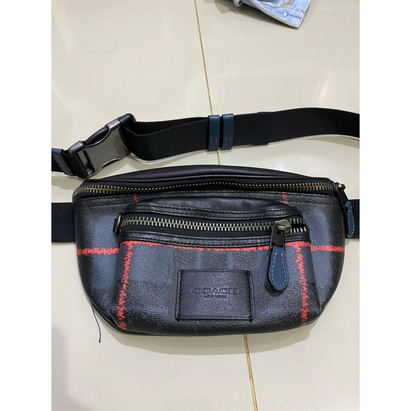 coach man waistbag preloved