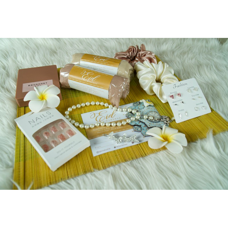 

Promo 7.7 Hampers Kado Ulang Tahun 2025 Birthday Gift Hampers Hijab Kado Ulang Tahun Cewek