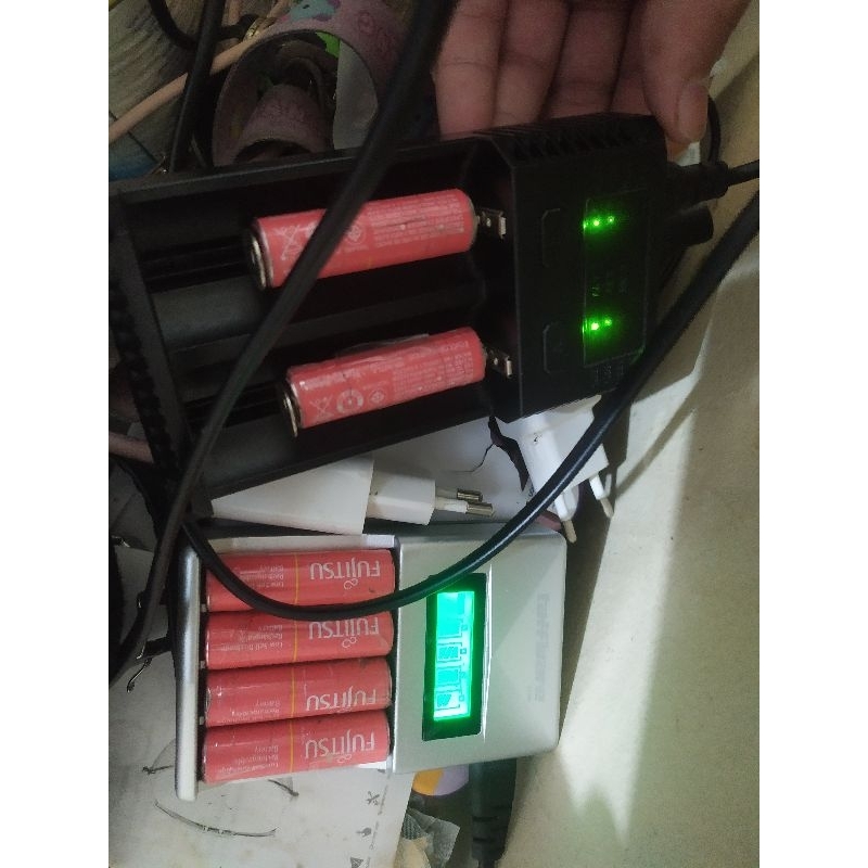 Charger batre + part tamiya