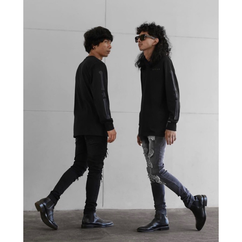 RUCAS SEASON 11 GREY CAVIAR LEATHER // S11 DELIVERY II RUCAS "Hand Stitch" bones Long Sleeve