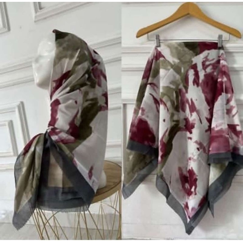 NUANSA ARMY OLIVE hijab segiempat denay voal motif semarang