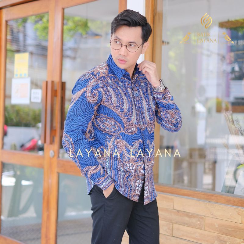 Kemeja Batik Layana Motif Tameng Armor Biru Slimfit Full Puring Hero Baju Viral Formal Nonformal Pakainkulo Lebaran Keluarga