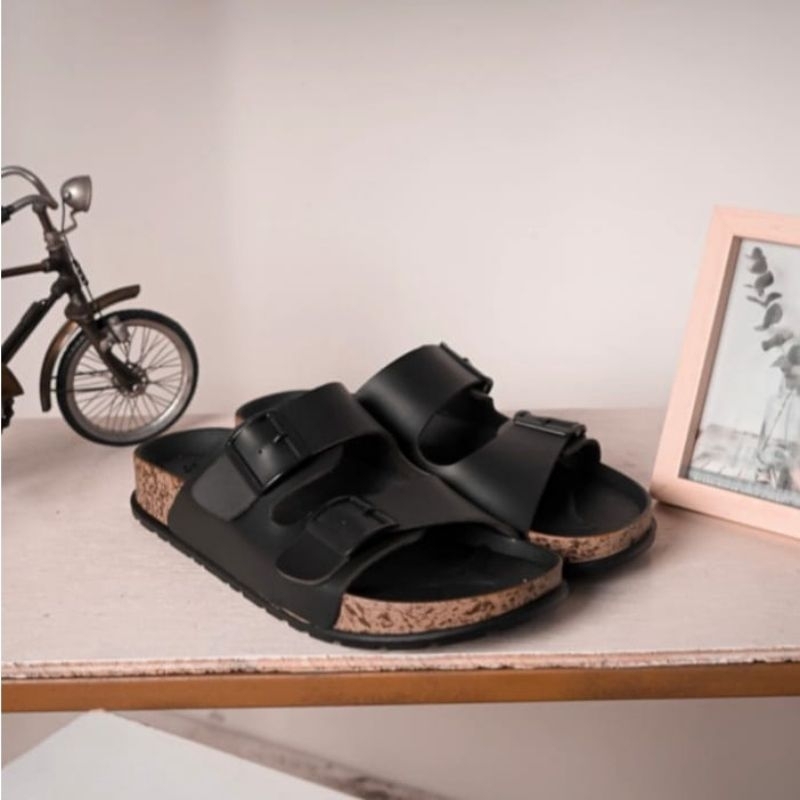 Sandal Slop Pria Sandal Kulit Sandal Slop Cowok Sandal Slop Distro Sandal Distro Sandal Keren Sandal Anak Laki-Laki Sandal Slop Anak Sandal Terbaru Sandal Lebaran