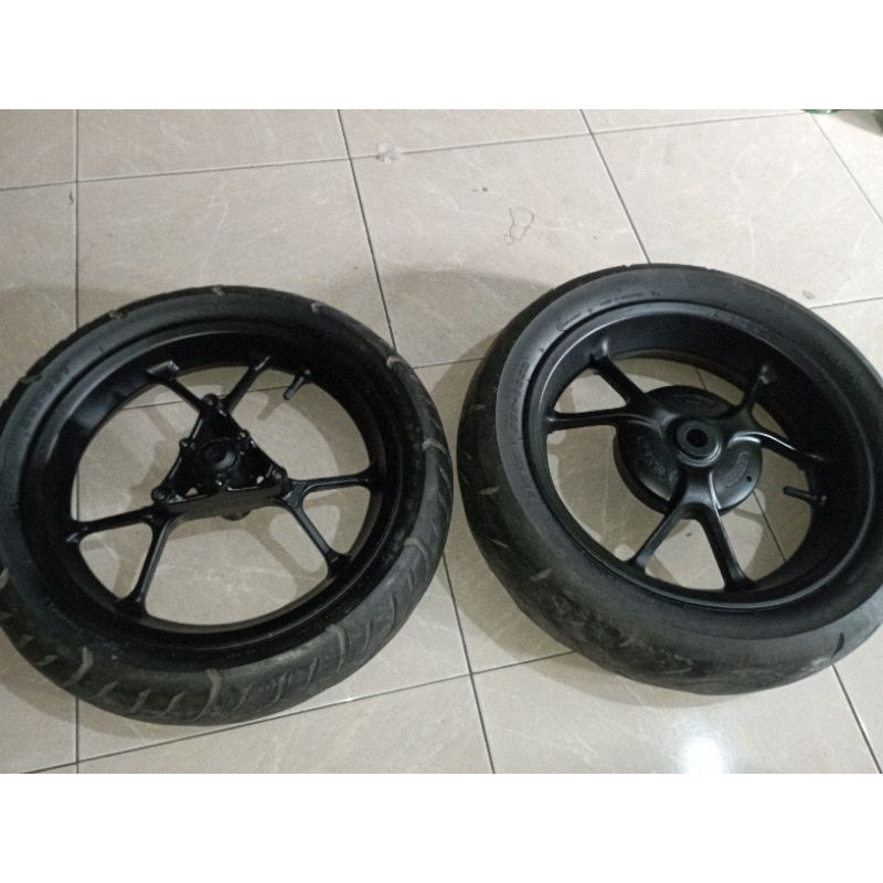 VEL RACING DEPAN BELAKANG YAMAHA AEROX LAMA PNP LEXXI 14 250 /14 350 ORI