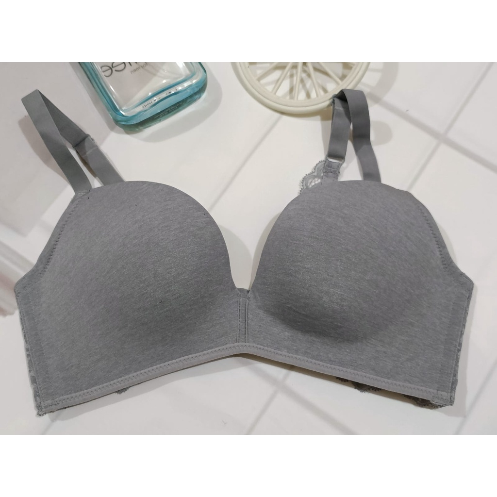 BRA / BH WANITA 182 TIDAK ADA KAWAT BUSA SEDANG SIZE 32-38