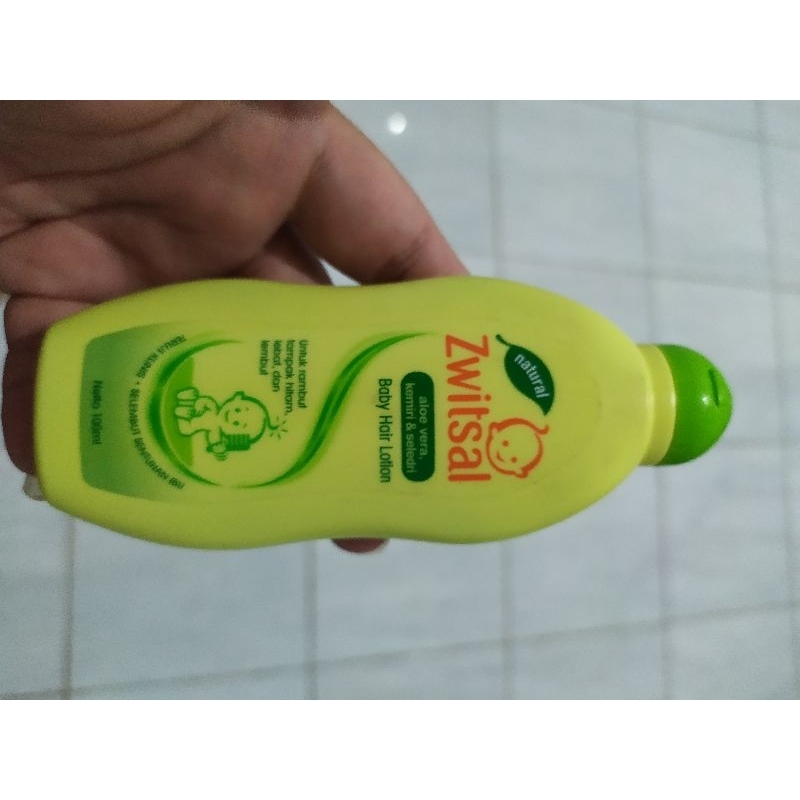 Zwitsal Baby Natural Hair Lotion Aloe Vera Kemeri &amp; Seledri 100 ml