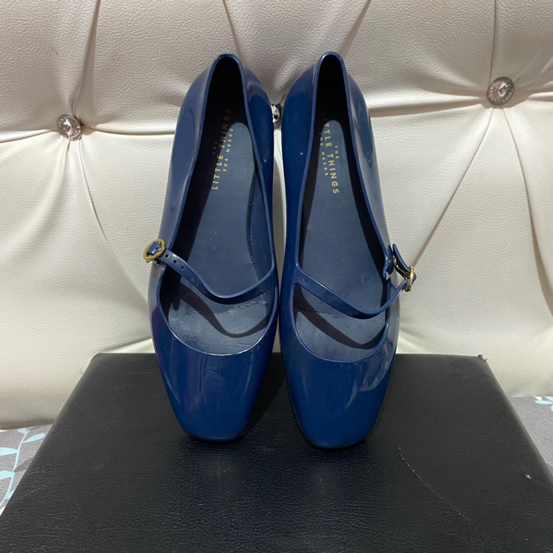 The Little Things She Needs Flat Shoes TLTSN