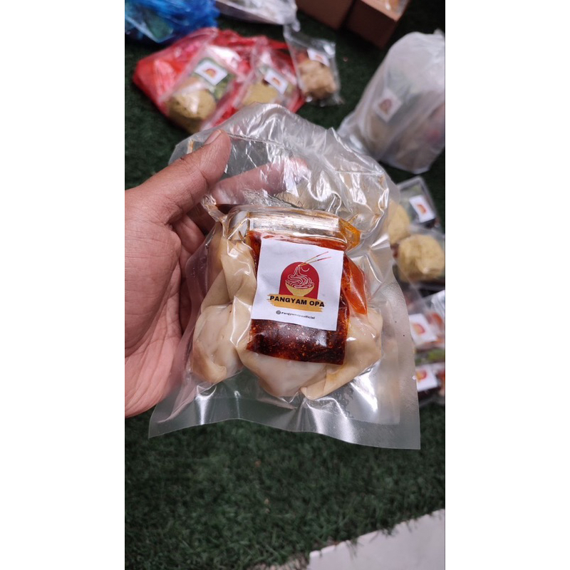 

Pangsit tulang rangu goreng/rebus