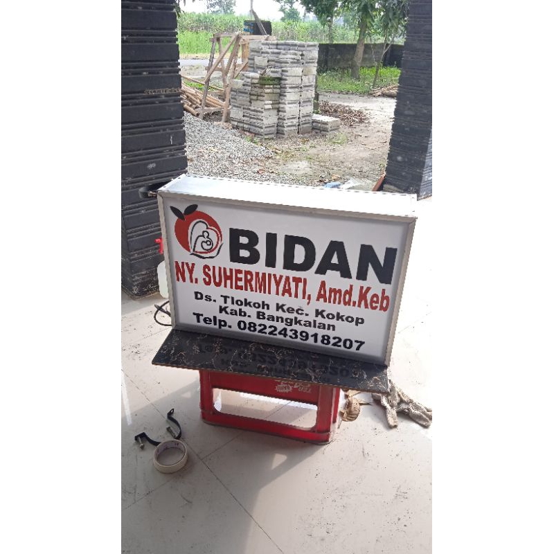 NEON BOX KOTAK 2 SISI MINIMALIS