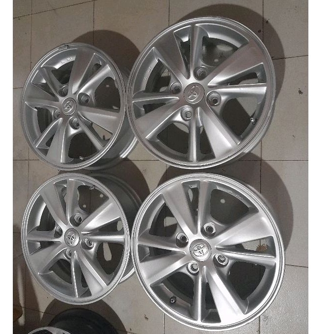 Velg Second Murah Ring 15 Original Copotan Standar Avanza Veloz