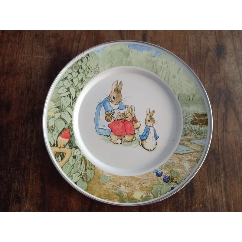 Piring Makan Gambar Peter Rabbit