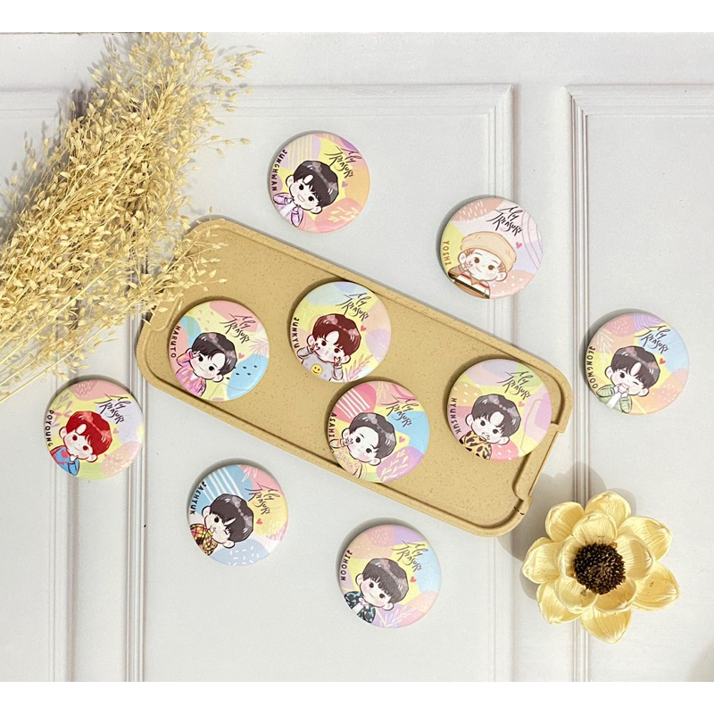 PIN BUTTON TREASURE Pin Button KPOP (READY STOCK)