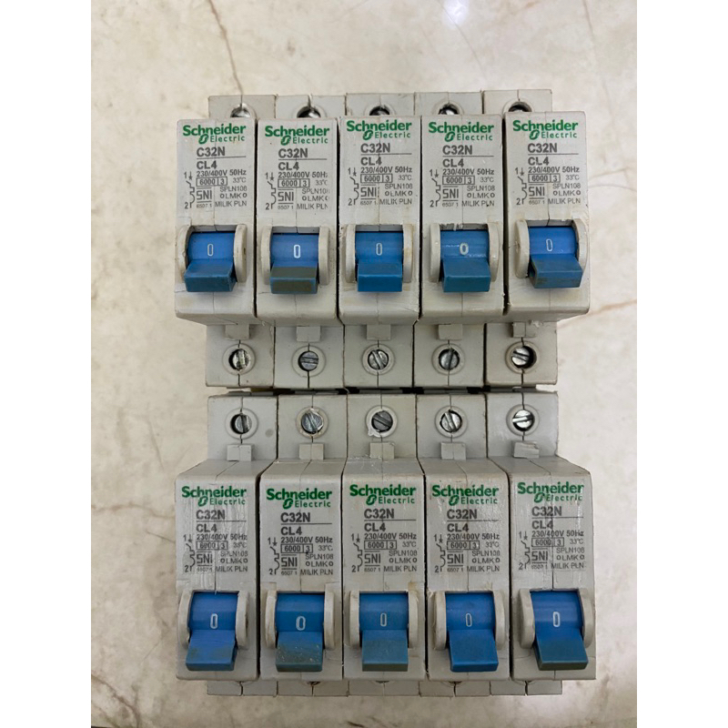 MCB PLN schneider 4A   1phas