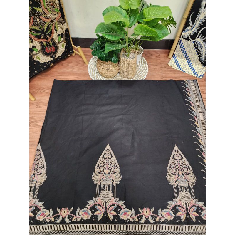 KAIN BATIK KATUN PREMIUM MOTIF GUNUNGAN WAYANG